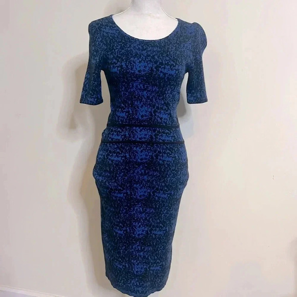 Ann Taylor Fitted Black & Blue Mini Fitted Sweater Dress w/ Waist Detail Small - Picture 5 of 6